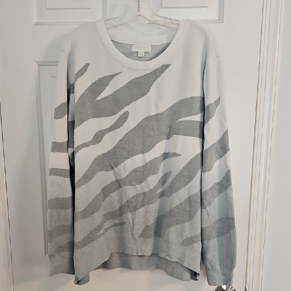 Barefoot Dreams Cozy White and Gray Sweater